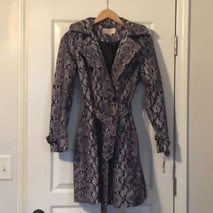 Michael Kors Python trench